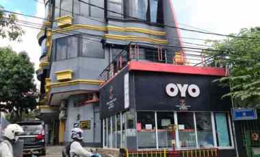 rumah penginapan 50 kamar by oyo cideng jakarta pusat