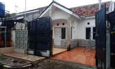 rumah perum layak huni dan strategis