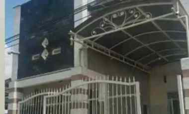 Rumah Pusat Kota 2 Lantai Celaket Malang