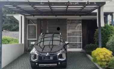 rumah sarijadi bandung dekat ke tol pasteur