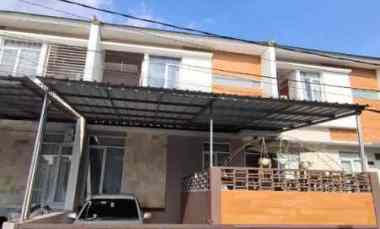 Rumah Dijual di Sariwangi