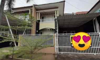 rumah second 2 lantai bagus di pancoran mas depok