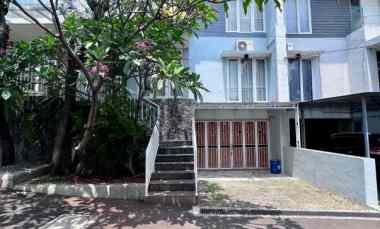 Rumah Second di Cilandak TB. Simatupang Jaksel