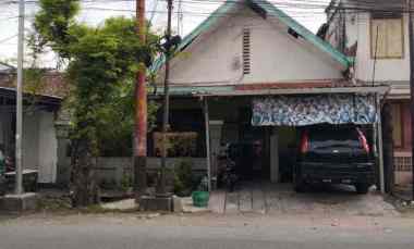 Rumah Second Lokasi Strategis dekat Pasar Klewer Solo