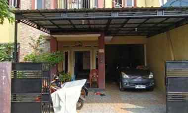 Rumah Second Lokasi Strategis di Tanjung Barat Jaksel