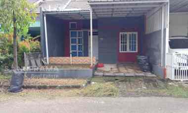 Rumah Dijual di Cimpaeun