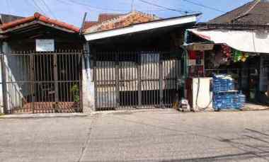 Rumah Second Strategis dekat Mall DTC di Mampang Depok