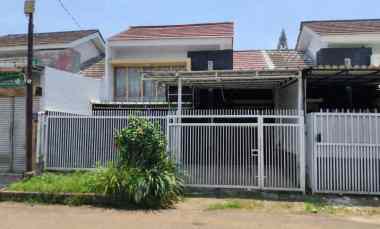 Rumah Dijual di Cimpaeun