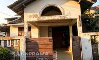rumah second tanah luas beji richrin