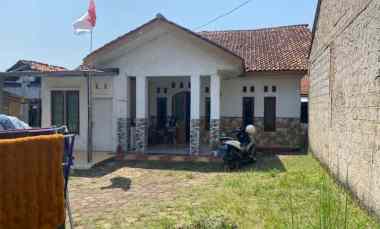 rumah second terawat di bedahan depok