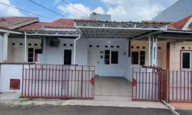 Rumah Secondary dalam Cluster di Villa Dago Pamulang