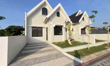 Rumah Semi Furnish di Green View Pandaan Spek Istimewa
