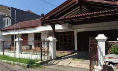 Rumah Semolowaru Strategis Hadap Utara Listrik 2200