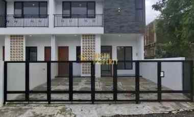 Rumah Siap Huni 2 Lantai, dekat Maguwoharjo, Sleman