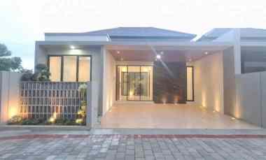 Rumah Siap Huni dekat Ring Road Maguwoharjo