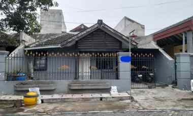 Rumah Dijual di SAWOJAJAR