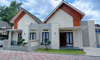 rumah siap huni modern di tonggalan wedomartani