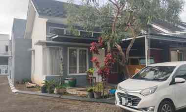 Rumah Dijual di AMPELDENTO