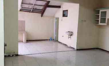 Rumah Siap Huni Rungkut Mapan Tengah Strategis