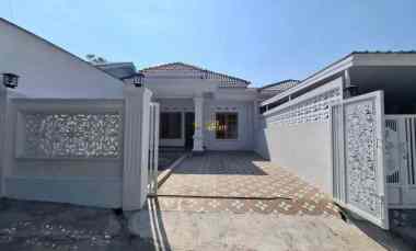 Rumah Sleman Halaman Luas, Akses Mudah ke Tol Sekolah