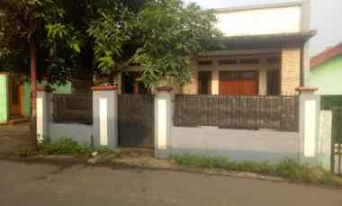 rumah startegis jalan 2 mobil dekat grand depok city