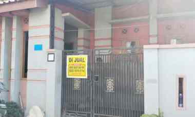 rumah strategis d pemukiman