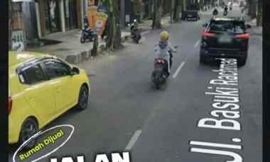 Komersial Dijual di jl Basuki Rahmad