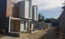 Modern Dieng Townhouse 2 Lantai 600 Jutaan Tinggal 4 Unit Kota Malang