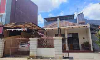 Rumah Tempat Usaha Pinggir Jalan Murah di Bintara