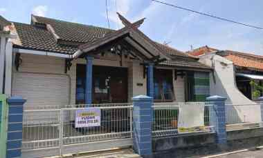 Rumah Tengah Kota Jalan Lamper Tengah Semarang