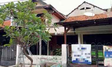 Rumah Tenggilis Mejoyo Utara Hadap Utara