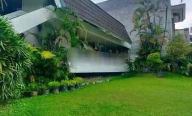 Rumah Terawat di Lembah Sukaresmi, Bandung Utara