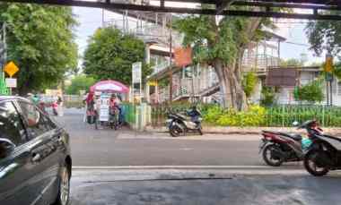 Rumah untuk Usaha dekat Warung Buncit