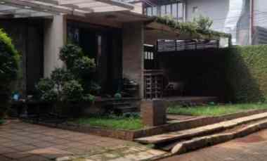 rumah villa hijau depok