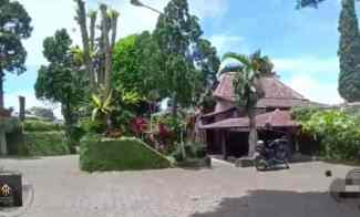 Rumah Villa Luas di Cihanjuang Bandung Barat