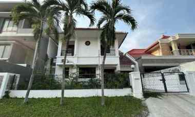 rumah villa riviera pakuwon city