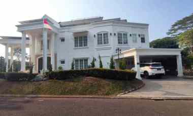 rumah white house di alam sutera