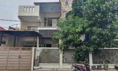 rumah wisma mukti strategis