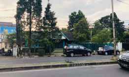 Hitung Tanah !!! Rumah Mainroad Dago Atas Bandung   