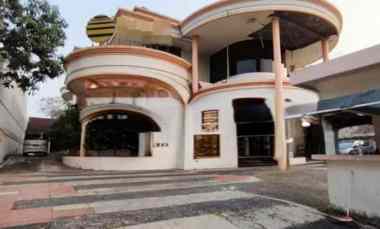 Rumah Mewah Dijual Jalan Puncak Permai III Surabaya