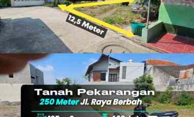 Tanah Hook dalam Cluster di Jalan Raya Berbah, Sleman