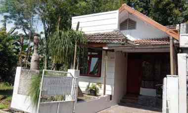 Dijual Rumah Asri Nyaman di Cikutra Bojong Koneng Bandung