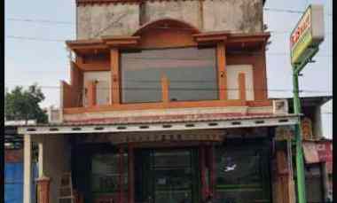 Tempat Usaha dan Rumah