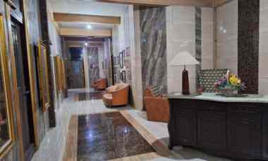 Tempat Usaha Strategis di Raya Manyar, Hadap Jalan Raya