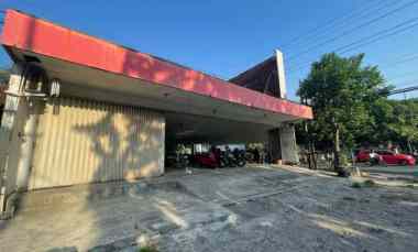 Toko Bentuk Hook Dijalan Pacar Keling