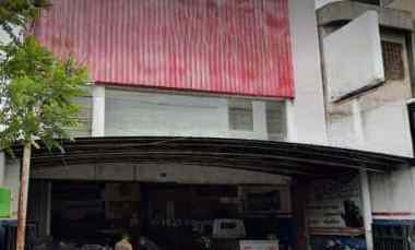 Toko Siap Pakai, Nol Jalan, Strategis di Undaan Wetan