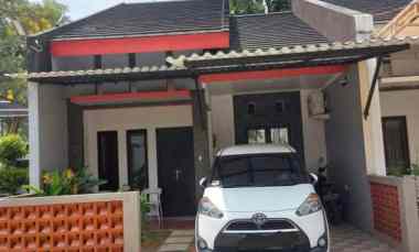 Rumah Dijual di Town house Bintaro sektor 9