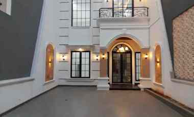 Townhouse at Jagakarsa Jaksel 3Floor Kolam Renang Pribadi IDR 3,350 M