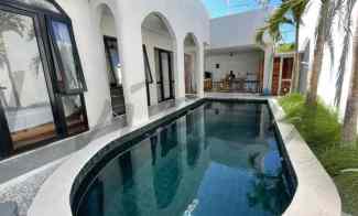 villa jalan yudistira seminyak bali