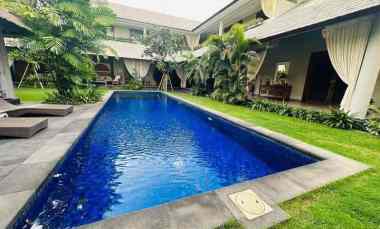 Villa Mewah di Kawasan Mertasari Sanur Bali